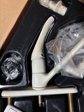 4205.670 American Standard Nos Silhouette Single-control Kitchen Faucet With Side Spray