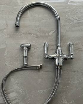 U.4710-apc-2 Apc Perrin And Rowe Phoenician Country Sink Mixer With Side Spra Chrome