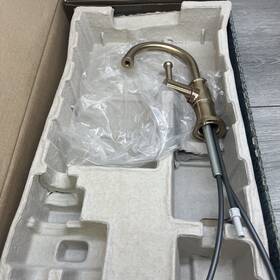 61325lf-h-gl Brizo Artesso Instant Hot Water Faucet Luxe Gold Bottom Is Loose