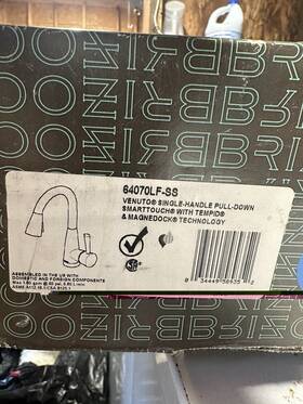 64070lf-ss Brizo Cl Smarttouch Pull-down Kitchen Faucet Venuto Open Box
