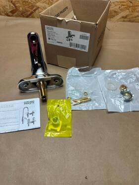 3400-abcp Chicago Faucets 611943462499 Faucet Wwg3400 Lavatory Fitting Chrome Push On .5gpm Deck Mnt