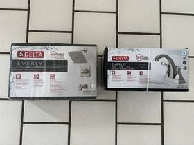 25741lf-sp Delta 144741c-sp Everly Bath Tub And Shower Faucet New Spot Shield