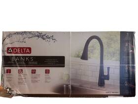 Delta 195205066736 Banks Single-handle Pull-down Sprayer Kitchen Faucet Venetian Bronze