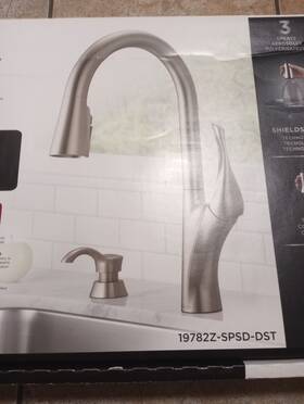 19782z-spsd-dst Delta Cason Single Handle Pull-down Kitchen Faucet With Soap Dispenser - Stainless