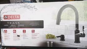 19933-blsd-dst Delta Trask 1-handle Deck Mount Pull-down Kitchen Faucet Matte Bl