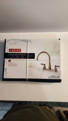 1000-000-693 Delta 21987lf-ss Foundations Two Handle Kitchen Faucet New In Box
