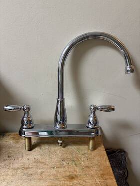 21987lfr Delta Foundations 2-handle Kitchen Faucet Chrome Used As Pictured