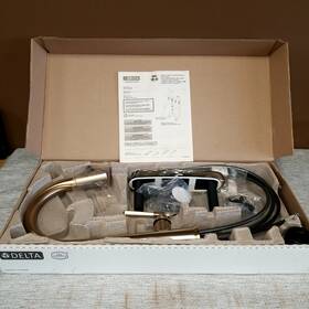 9982-c2-pr-dst Delta Niob Single Handle Gooseneck Kitchen Faucet/sprayer Emmeline