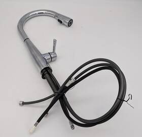9113-dst-r Delta Faucet Essa Pull-down Kitchen Chrome 9113-dst Very Nice - Clean