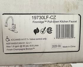 19730lf-cz Delta Faucet Company Finnridge Pull Down Kitchen Champagne Bronze New