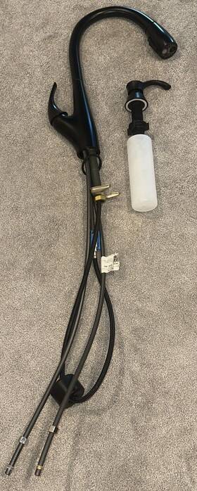 19912z-blsd-dst Delta Faucet Company Deluca Pulldown Sprayer Kitchen And Soap Dispenser