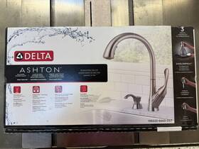 19922tz-sssd-dst Delta Faucet Company Ashton Pull-down Kitchen 19922z-sssd-dst Barely Used