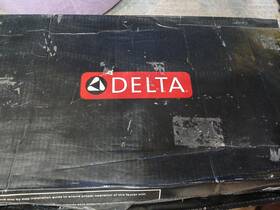 Delta Faucet Company 4353t-dst Single Handle Pull Out Kitchen Chrome Old Stock Touch