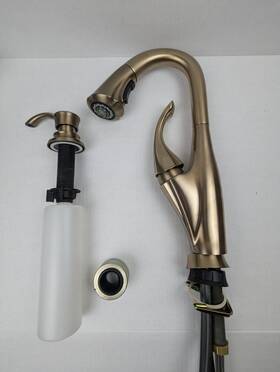 9992-cz-dst Delta Faucet Company 9992-dst Single Handle Pull Down Bar Prep Bar/prep Champagne Bro
