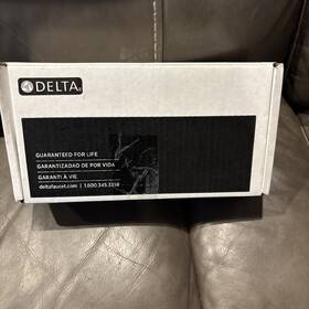 Rp101850czpr Delta Soap/lotion Dispenser Champagne Bronze Pre Owned In Box