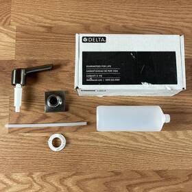 Rp91950ks Delta Rp91950 Pivotal Soap Lotion Dispenser Black Stainless For Parts Or Repair