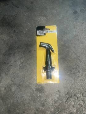 1006959398 Everbilt Kitchen Side Spray Black