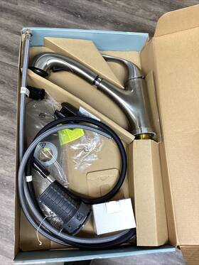 1008028077 Glacier Bay 1-handle Sprayer Kitchen Faucet Stainless Steel