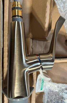 14820801 Hansgrohe Metris Single Hole Pullout Kitchen Faucet - Stainless