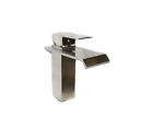 Jyk-01 Yodel Aquafaucet Single Handle Wall Mount Waterfall Faucet