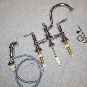 S713wr Moen S713 Waterhill Two-handle Traditional Bridge Kitchen Faucet With Side Spray