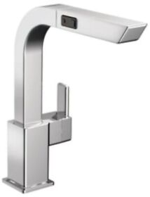 S7597c Moen Single Lever Pull Out Kitchen Faucet In Chrome