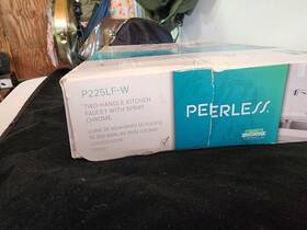 P225lf-w Peerless Two Handle Kitchen Faucet With Sprayer In Chrome Brand New