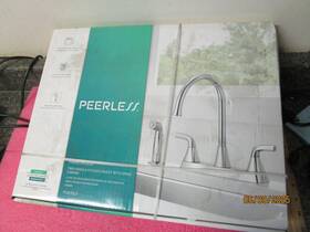 P2835lf Peerless New Parkwood Two-handle Kitchen Faucet With Spray-chrome