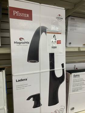F-529-7lrrb Pfister Ladera Single Handle Pull Down Sprayer Kitchen Faucet W Soap Matte Black