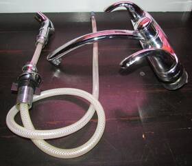 Lf-035-4thc Pfister 2-handle Standard Kitchen Faucet With Side Sprayer Chrome