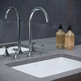 Swiss Madison 810082330533 Daxton 8 Inch Widespread Cross Handle Bathroom Faucet Chrome