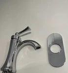 Moen Wynford 4500 Chrome 1-HANDLE Single Hole Lavatory Faucet W/ Drain Assembly. Fixed Price $69.99.