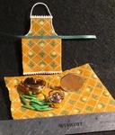 Apron Gold Kitchen Copper Tone Cooking Green Beans 1:12 Miniature Creative 0128. Fixed Price $9.00.