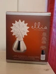 Ellia The Elements Collection Porcelain Aroma Diffuser/snow Globe Essential Oil. Fixed Price $16.99.
