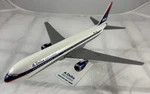 Delta Airlines Boeing 767-300 # N190DN 1:200 Scale Desk Model Superb. Fixed Price $148.00.